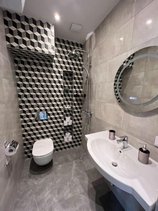 Location ! Location ! Location ! City Garden View Apartment Sofie Exteriér fotografie